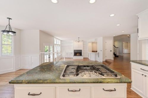 2327 Hartford Ct, Folsom CA 95762-5931 exterior