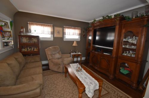 2648 67th St, Milwaukee, WI 53213-1445