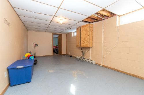 803 7 Ave, Princeton MN 55371-1205 exterior