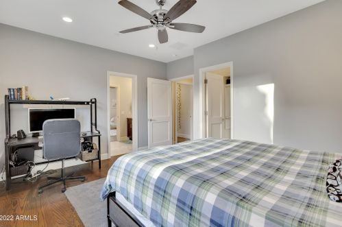 5828 3rd Ave, Phoenix AZ 85086-7201 exterior