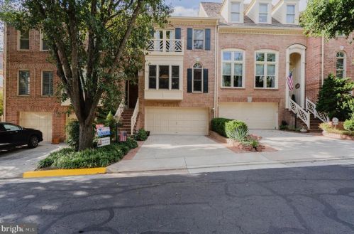 1532 Hampton Hill Cir, Mc Lean VA  22101-6020 exterior