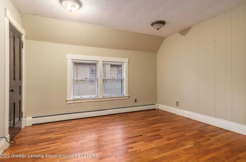 831 Cedar St, Kalamazoo MI 49007-5005 exterior