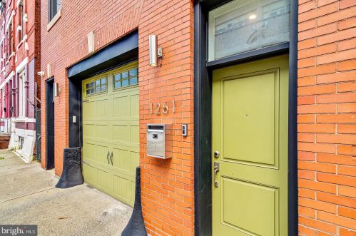 1261 26 St, Philadelphia PA 19146-4402 exterior