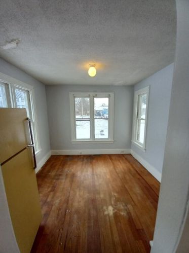 1837 Ruddiman Dr, Meskegon MI 49445-3286 exterior