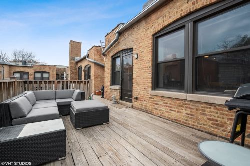 1219 Lawrence Ave, Chicago IL  60640-4704 exterior