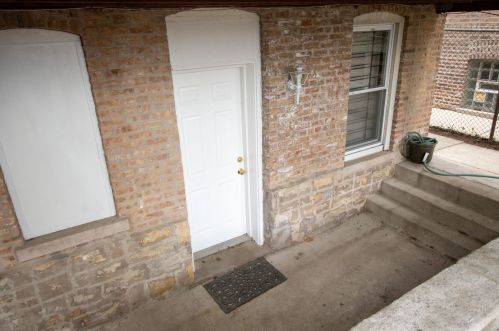 2621 Augusta Blvd, Chicago IL 60651-2603 exterior