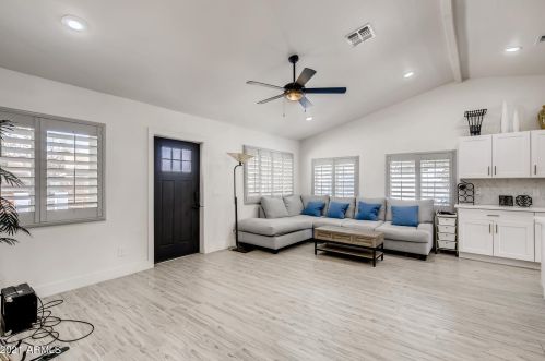 2615 Fairmount Ave, Phoenix AZ 85015-5356 exterior