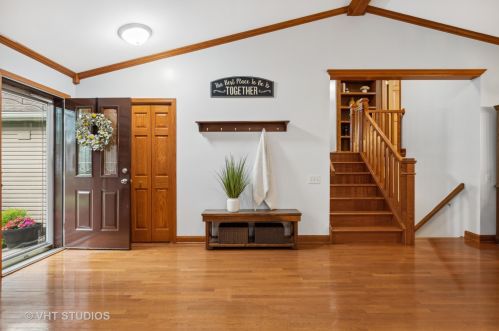 965 Greta Ave, Bull Valley IL exterior