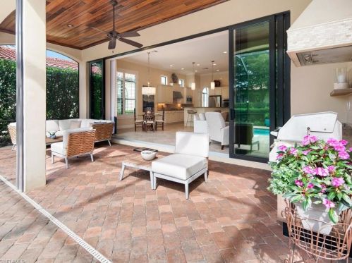 9313 Vercelli Ct, Naples FL 34113-7748 exterior