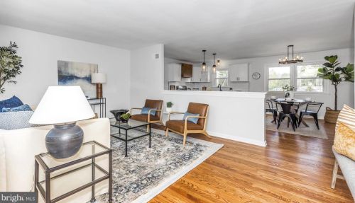 1411 Springside Dr, Lancaster, PA 17603-6318