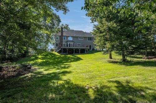 26 Overlook Farms Rd, Deep River CT 06419-1337 exterior