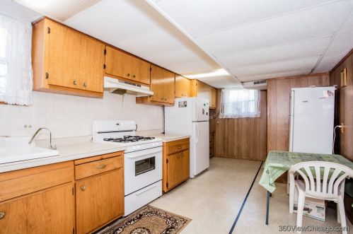 5515 Kildare Ave, Chicago IL 60629-5733 exterior