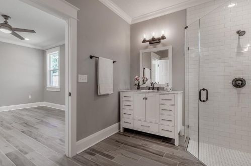 105 Genesee St, Tampa FL  33603-3825 exterior