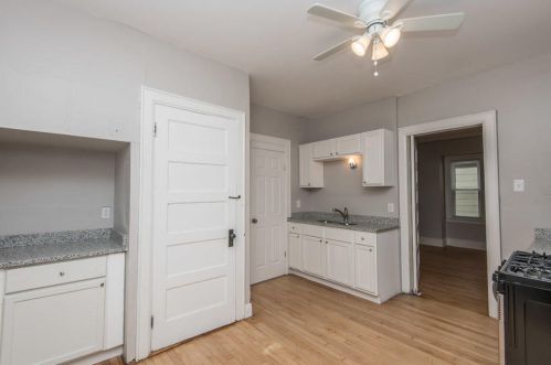 2134 52nd St, Milwaukee WI  53208-1135 exterior