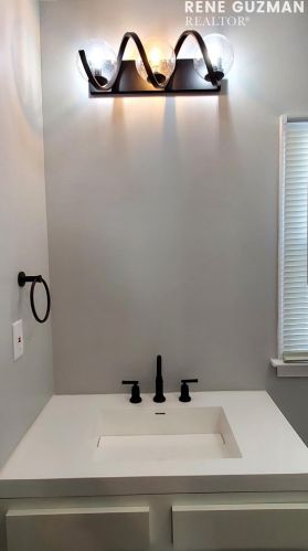 859 Aldon St, Wyoming MI exterior