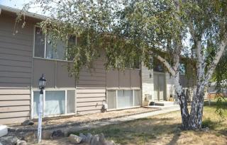 1003 42nd Ave, Yakima, WA 98908-3834