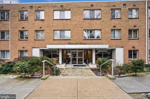 2710 Macomb St, Washington DC  20008-5067 exterior