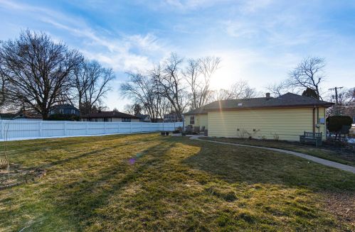 11601 Komensky Ave, Chicago IL 60623-1229 exterior