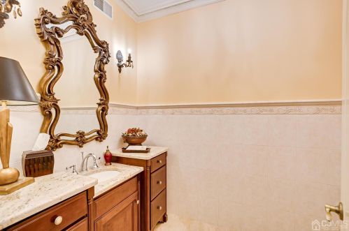 21 Southfield Rd, Edison NJ 08820-3141 exterior