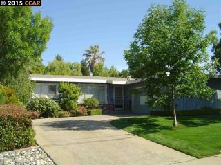 1286 Sussex Ct, Concord, CA 94521-3421