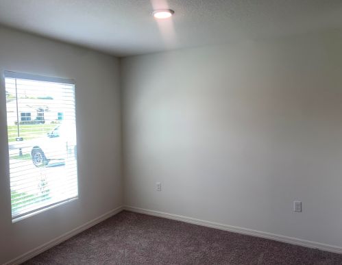 1417 Navajo Ln, Fort Pierce, FL 34983-3147