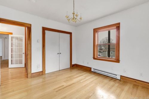 251 Flax Hl Rd, Norwalk CT 06854-2505 exterior