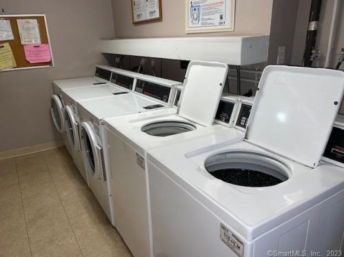 166 Gravel St, Meriden CT  06450-4627 exterior