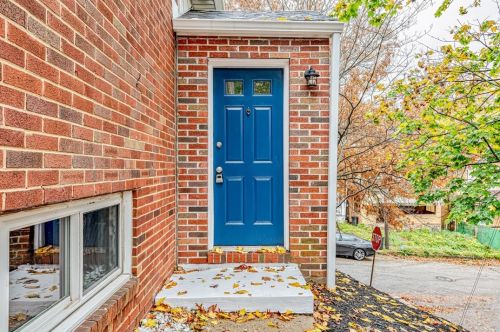 1302 Clark St, Pittsburgh PA  15221-1808 exterior