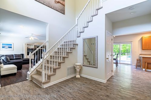 660 Berkeley Ave, Berkeley Township NJ 08721-3703 exterior