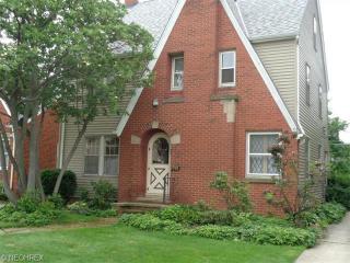 150 216 St, Cleveland OH  44123-1117 exterior