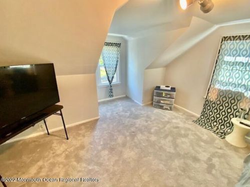 54 Fifth St, Old Bridge NJ exterior