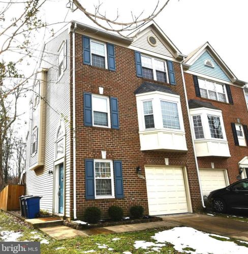 6031 Lands End Ln, Alexandria VA  22315-2669 exterior