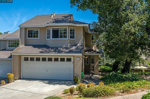 1002 Pinehurst Ct, Concord, CA 94521-4532