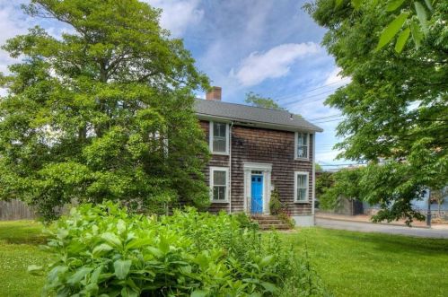 14 2 St, Middletown RI 02840-1545 exterior