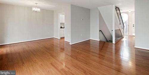 10943 Deborah Dr, Rockville MD 20854-2724 exterior