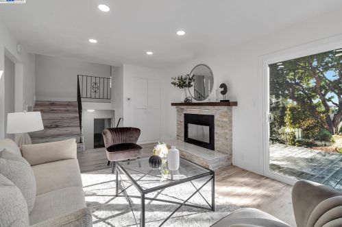 2850 Madeira Way, Concord CA  94523-2023 exterior