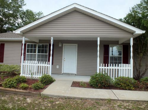 428 Timber Wind Dr, Defuniak Springs, FL 32433-9081