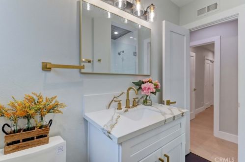 18191 Bigelow Park, Tustin CA 92780-2201 exterior