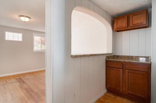 712 Southern Ave, Pittsburgh PA 15235-4166 exterior