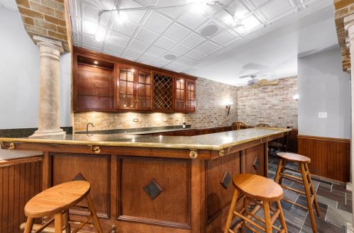 2323 Fawn Lk Cir, Naperville IL 60564-4611 exterior