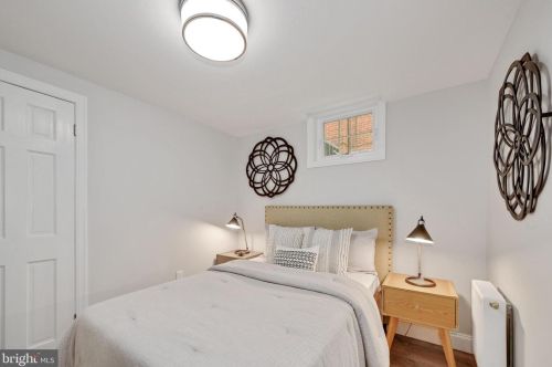 4401 Burlington Pl, Washington DC  20016-4421 exterior