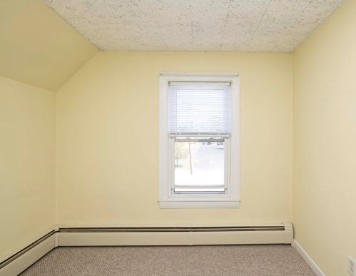 12 Kilmer Ave, Taunton MA 02780-4034 exterior