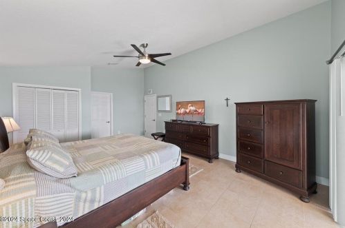 3010 Newfound Harbor Dr, Merritt Island FL 32952-2624 exterior