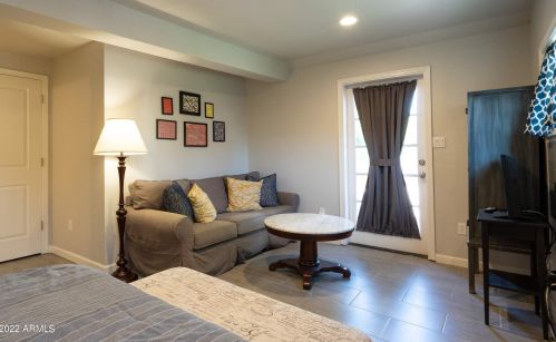 1815 11 Ave, Phoenix AZ 85021-4415 exterior