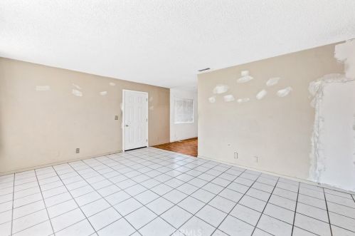 15151 Bellflower Blvd, Bellflower CA 90706-5464 exterior