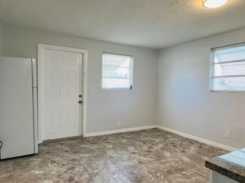 522 11 Ave, Boynton Beach FL 33435-3053 exterior