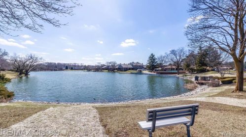 22158 Edgewater, Novi MI  48375-5014 exterior