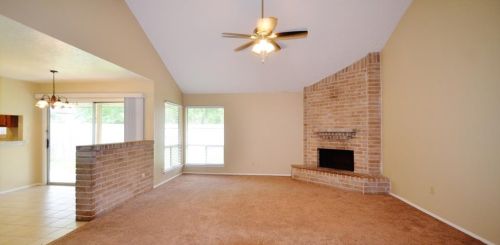 5734 Flax Bourton St, Humble, TX 77346-2659