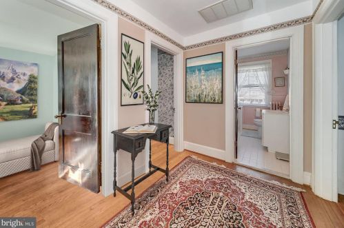 109 Forest Ave, Rockville MD 20850-1820 exterior