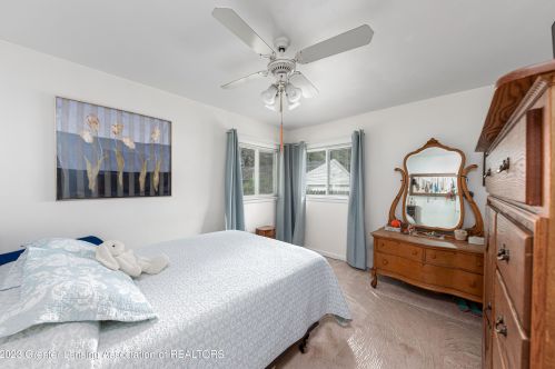 5580 Cade St, Haslett MI 48840-8407 exterior